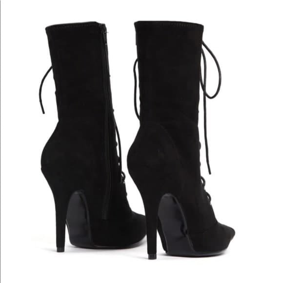 Fashion Nova 😍😍😍😍 Black Tried Bootie - Picture 4 of 5